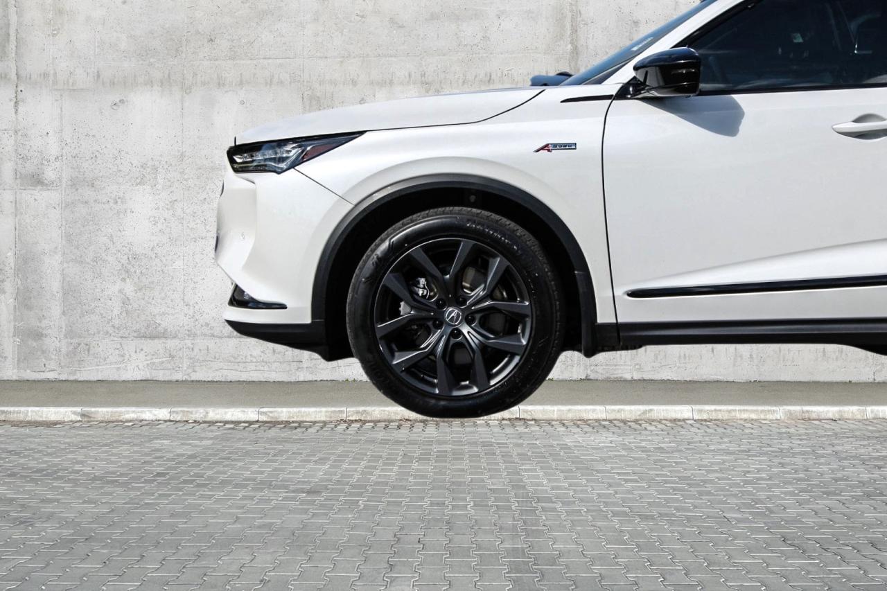 2022 Acura MDX A-Spec SH-AWD  Gps BkpCam HtdSeats Photo