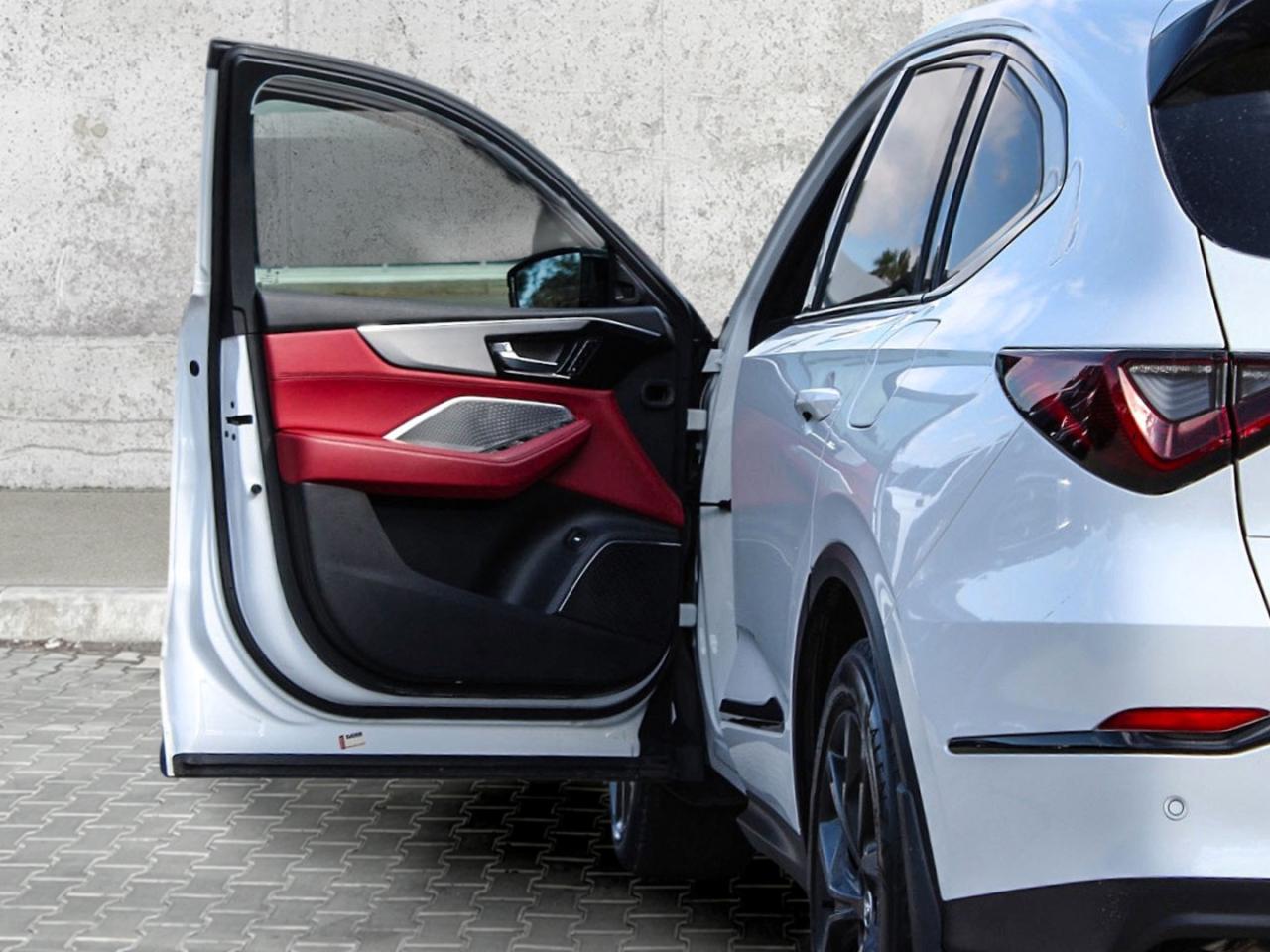 2022 Acura MDX A-Spec SH-AWD  Gps BkpCam HtdSeats Photo