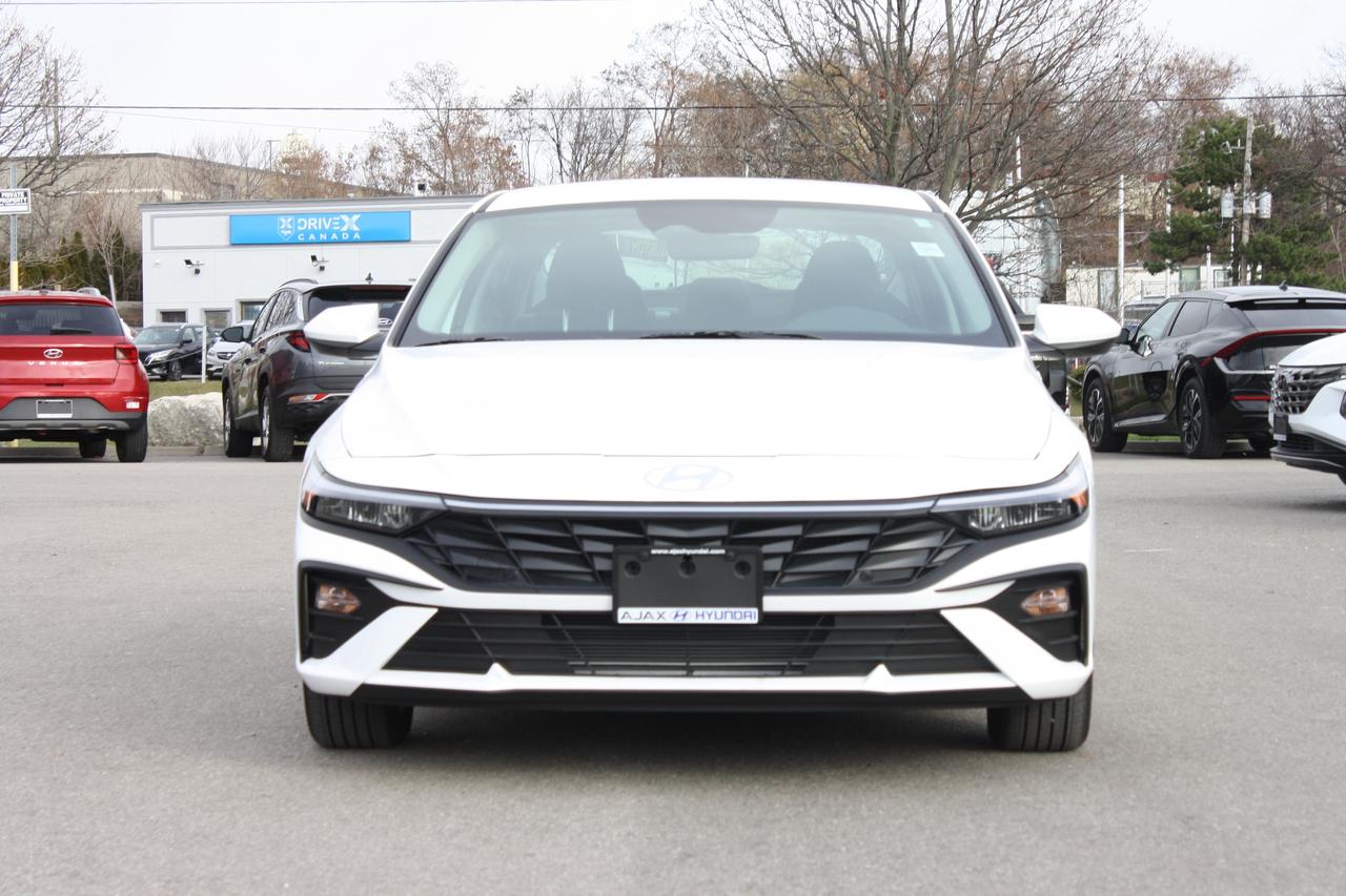 2025 Hyundai Elantra Preferred Demo / Heated Seats / Camera / Win Tires Photo2