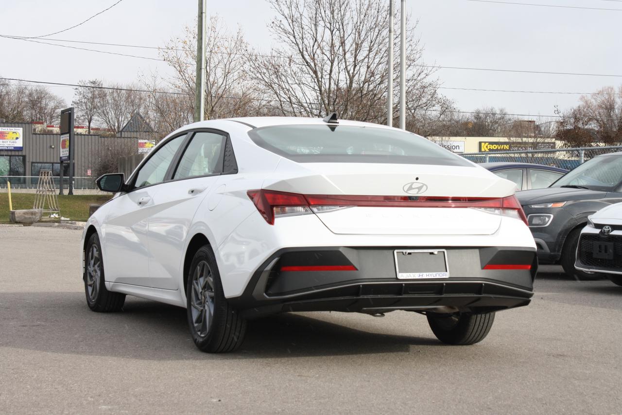 2025 Hyundai Elantra Preferred Demo / Heated Seats / Camera / Win Tires Photo