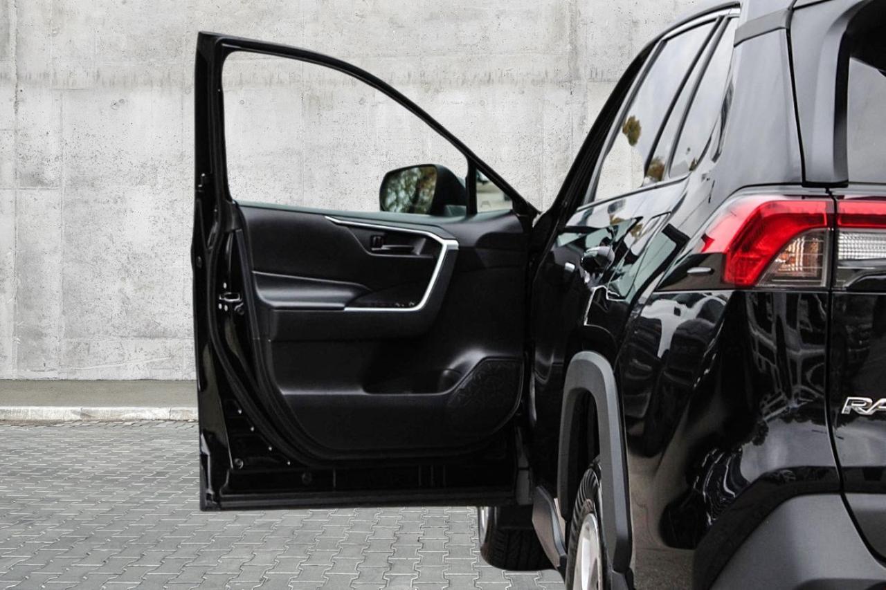 2023 Toyota RAV4 LE AWD  SiriusXM BkpCam HtdSeats Photo