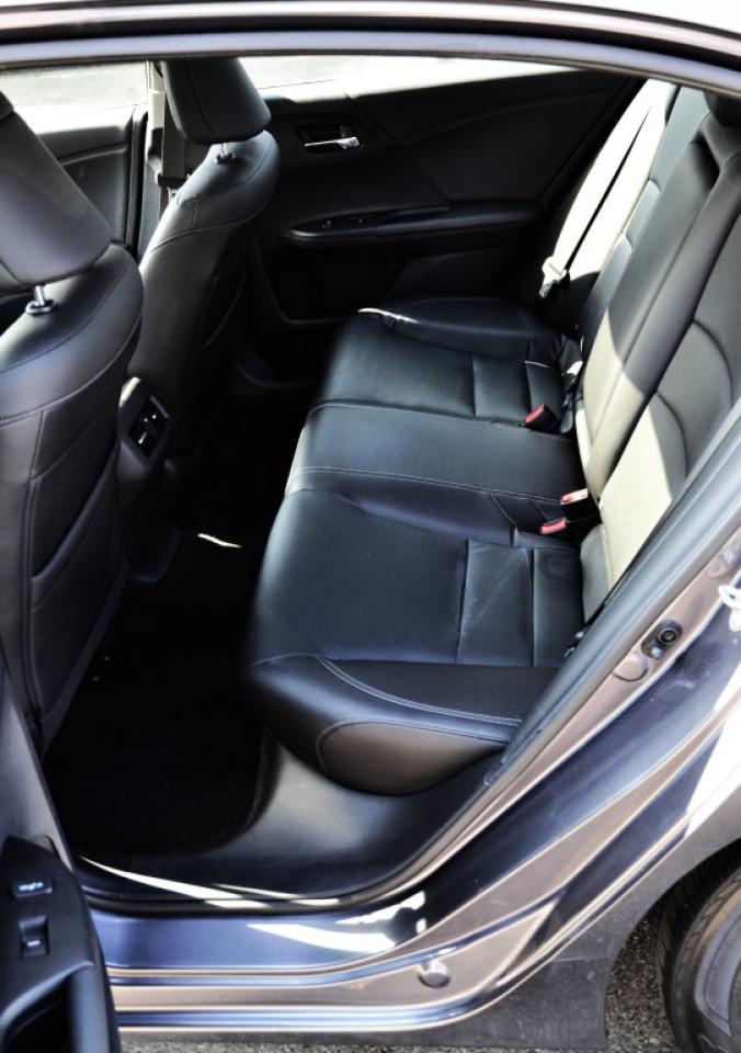 2016 Honda Accord Sedan 4dr I4 CVT EX-L Photo