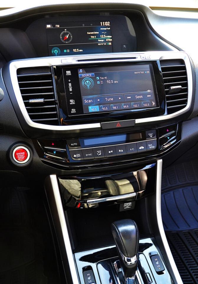 2016 Honda Accord Sedan 4dr I4 CVT EX-L Photo