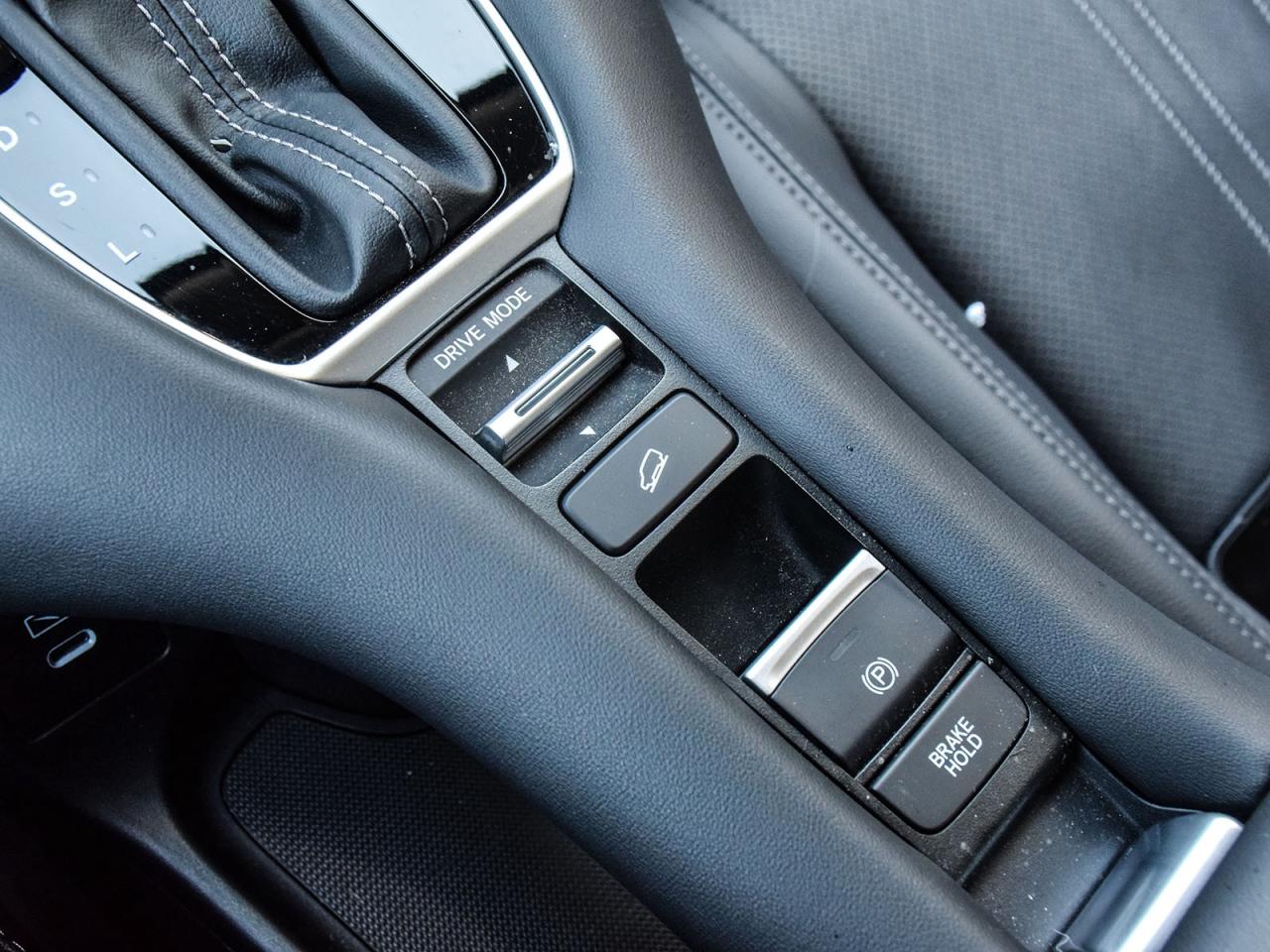 2024 Honda HR-V EX-L NAVI Photo