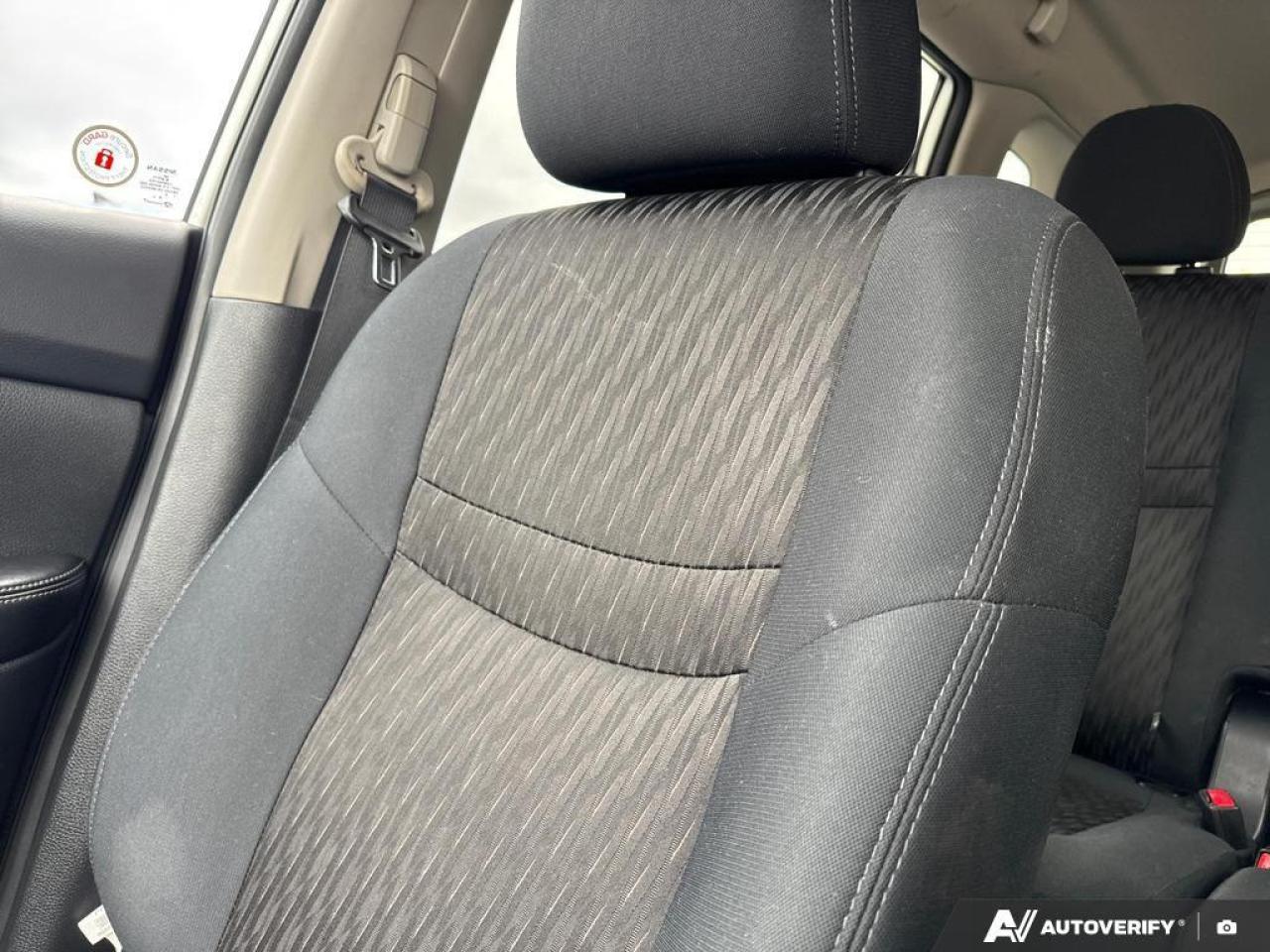 2019 Nissan Rogue SV BACKUP CAM   BLUETOOTH   HTD SEATS   KEYLESS EN Photo