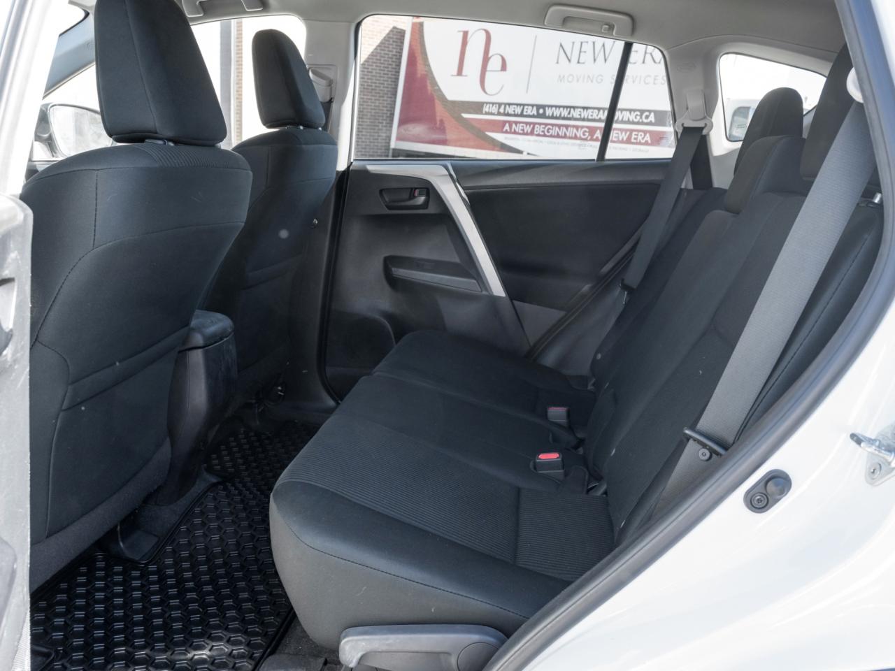 2017 Toyota RAV4 FWD LE -Dealer Serviced-Heated Seats-Rear Cam- Photo