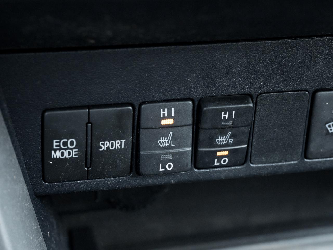 2017 Toyota RAV4 LE -Dealer Serviced-Heated Seats-Rear Cam- Photo