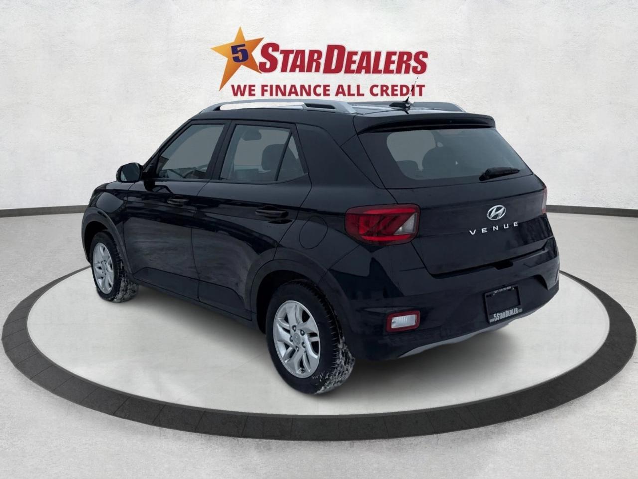 2024 Hyundai Venue POWER & HEATED SEATS LOW KMS WE FINANCE ALL CREDIT Photo