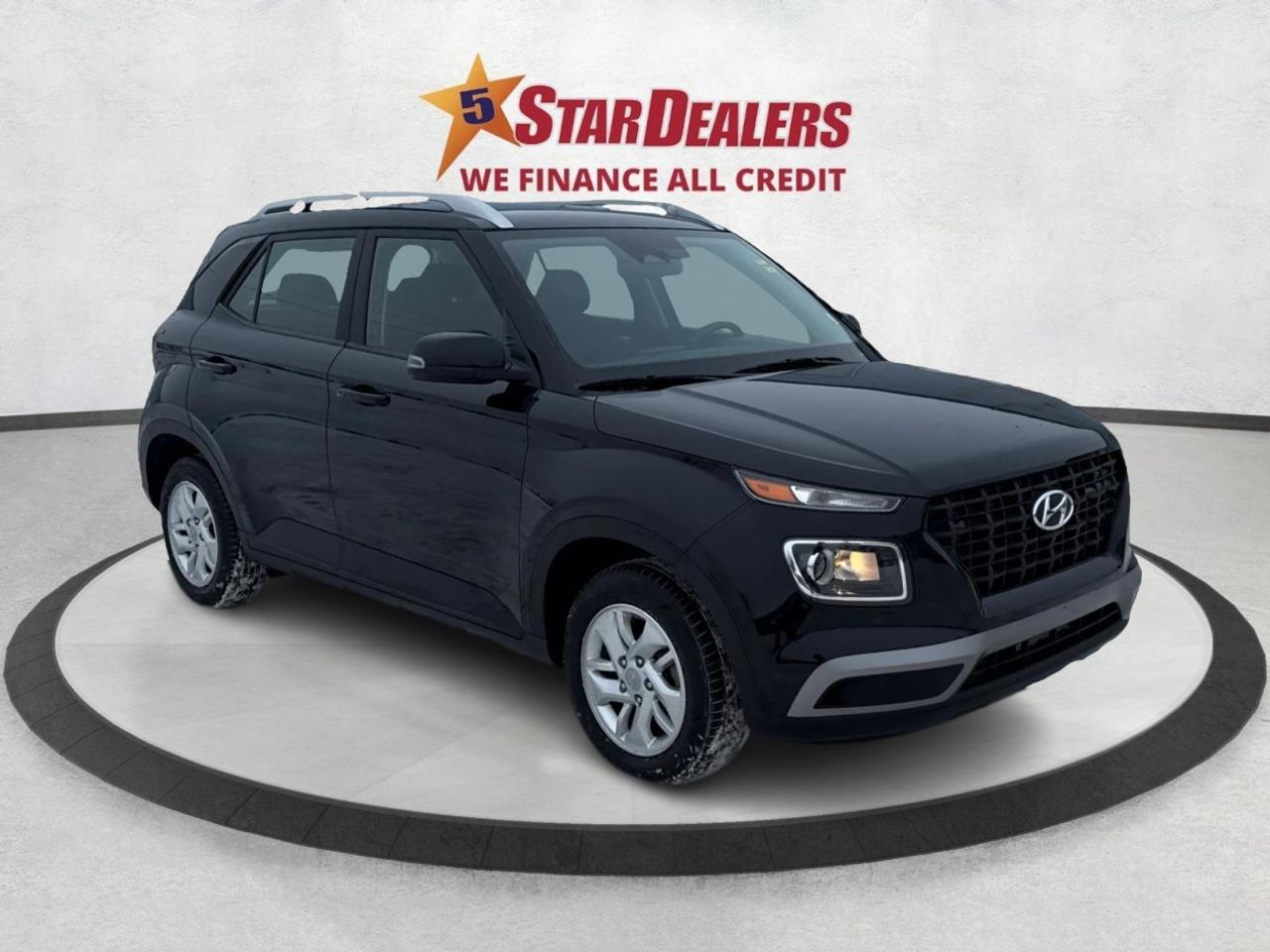 2024 Hyundai Venue POWER & HEATED SEATS LOW KMS WE FINANCE ALL CREDIT Photo0