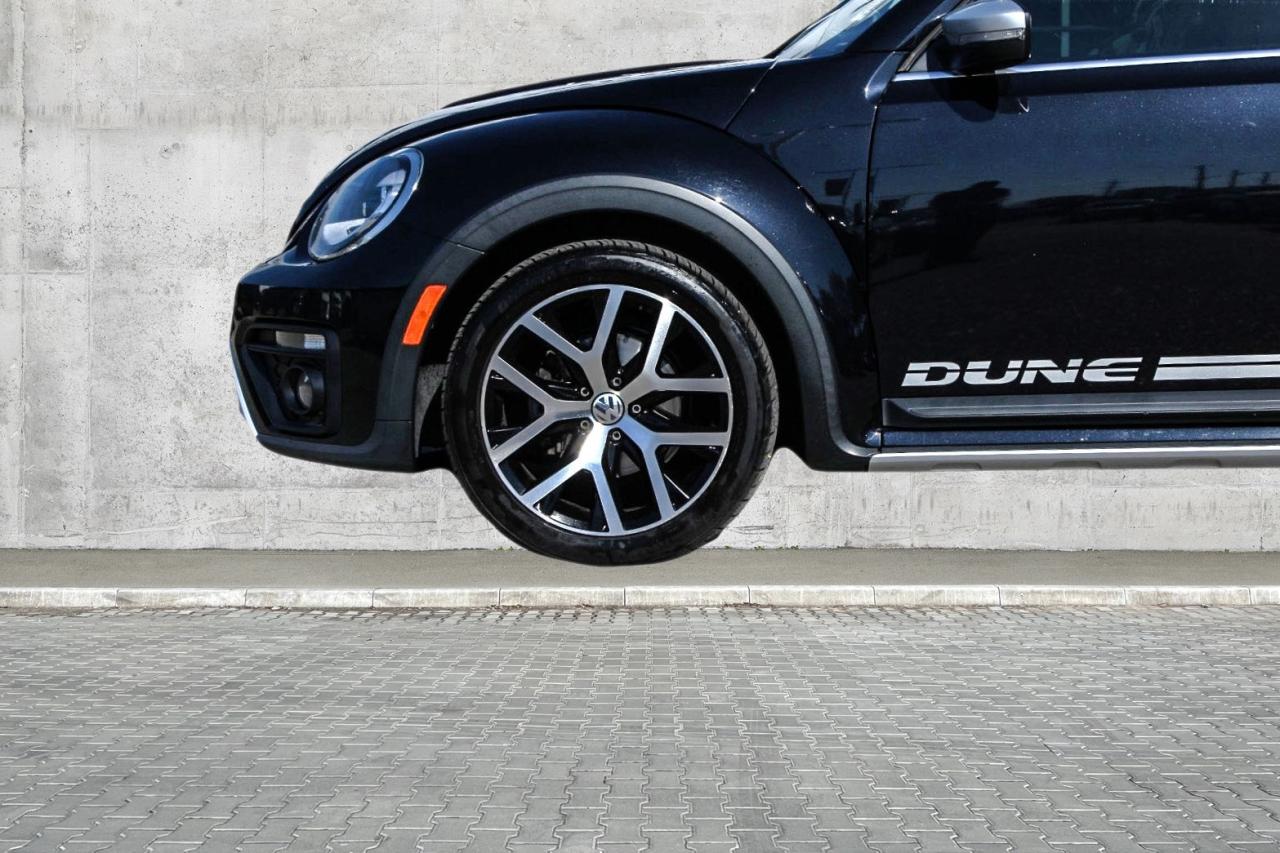2018 Volkswagen Beetle Dune Auto  HtdSeats BkpCam SiriusXM Photo