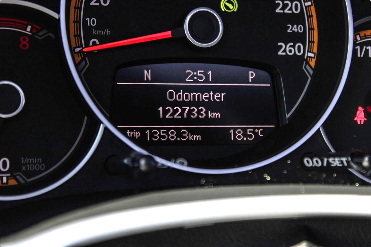 2018 Volkswagen Beetle Dune Auto  HtdSeats BkpCam SiriusXM Photo