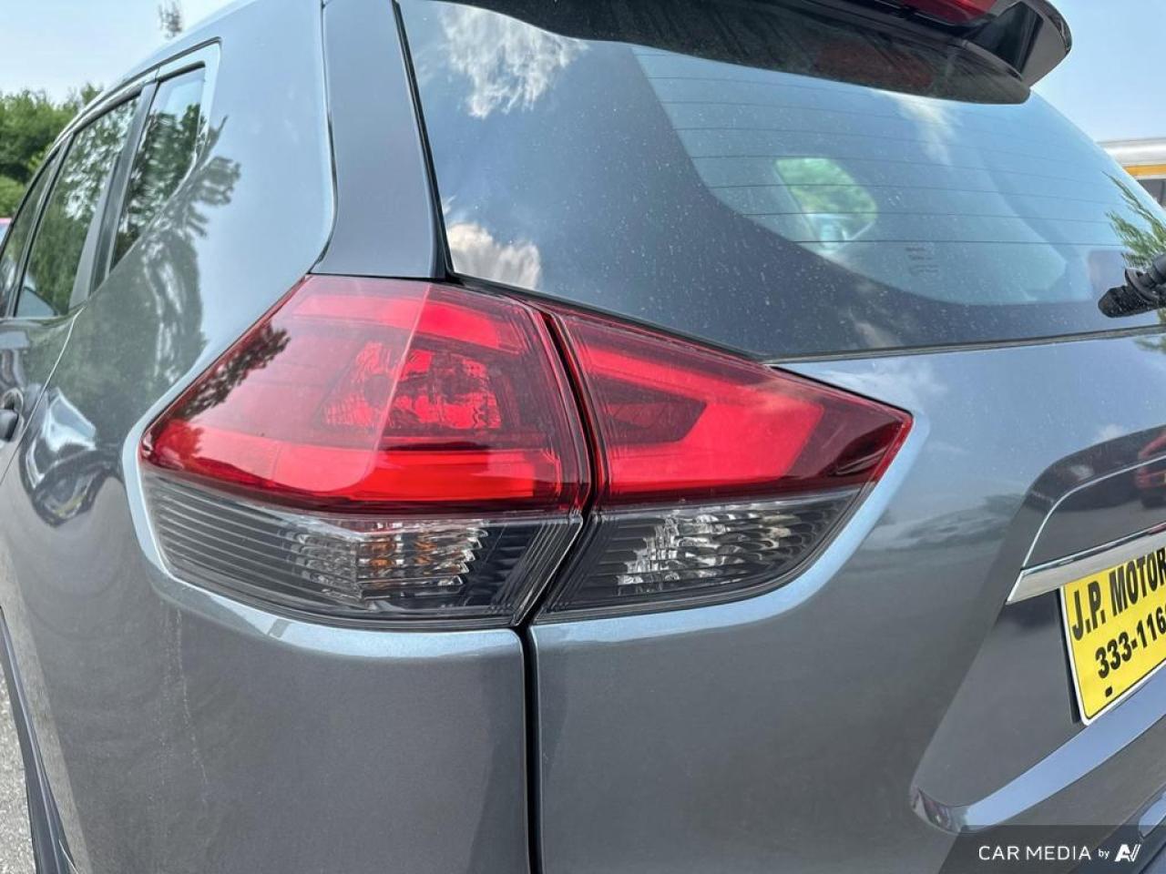 2020 Nissan Rogue S BACKUP CAM   BLUETOOTH   HTD SEATS   KEYLESS ENT Photo