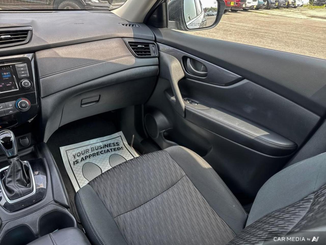 2020 Nissan Rogue S BACKUP CAM   BLUETOOTH   HTD SEATS   KEYLESS ENT Photo