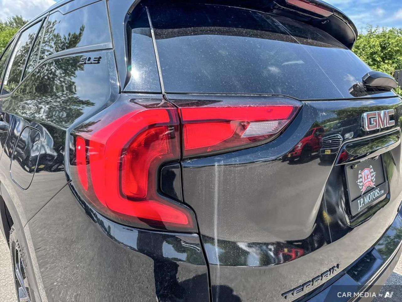 2021 GMC Terrain SLE BACKUP CAM   BLUETOOTH   HTD SEATS   KEYLESS E Photo