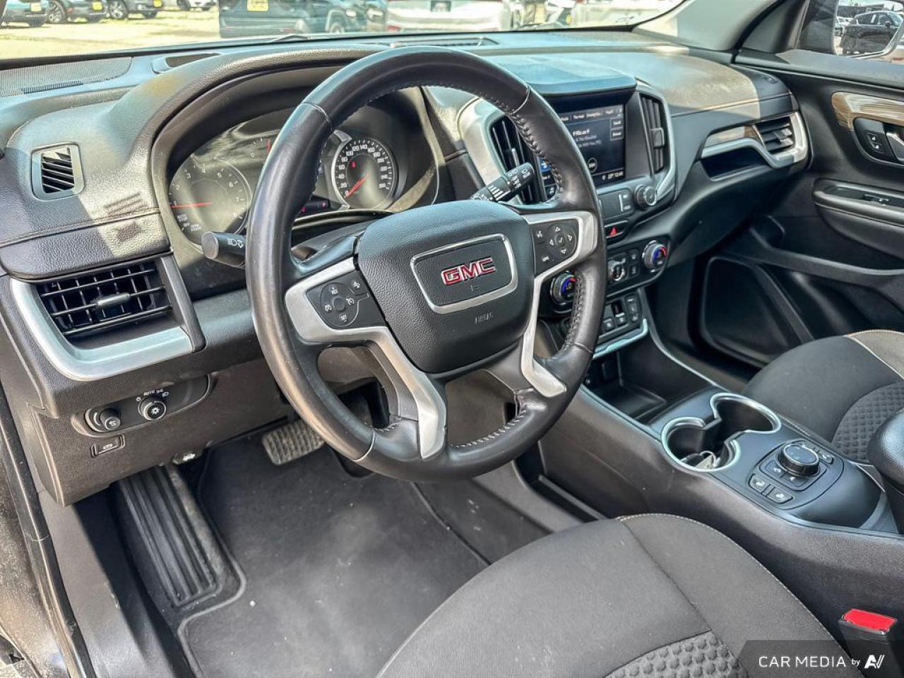 2021 GMC Terrain SLE BACKUP CAM   BLUETOOTH   HTD SEATS   KEYLESS E Photo