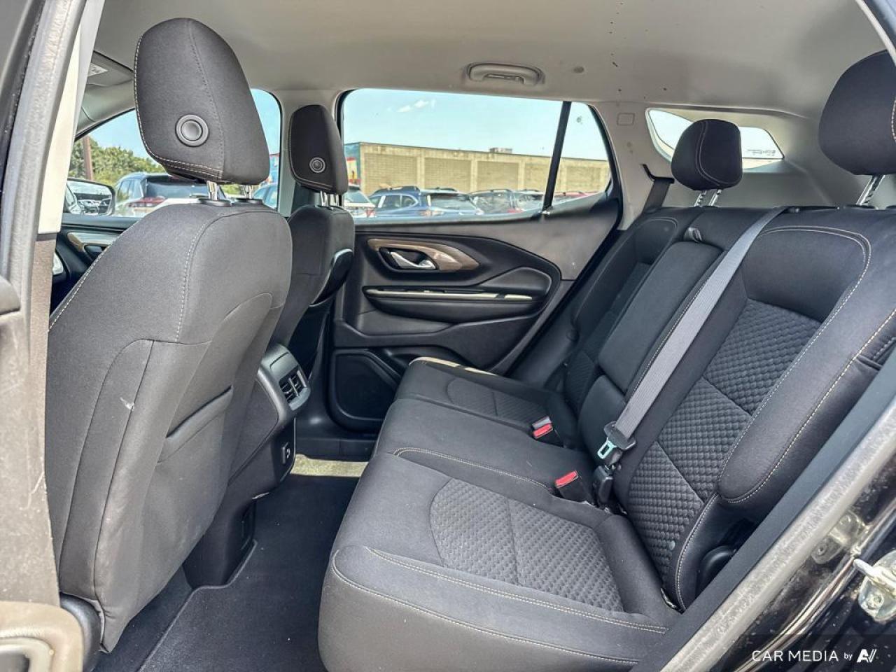 2021 GMC Terrain SLE BACKUP CAM   BLUETOOTH   HTD SEATS   KEYLESS E Photo