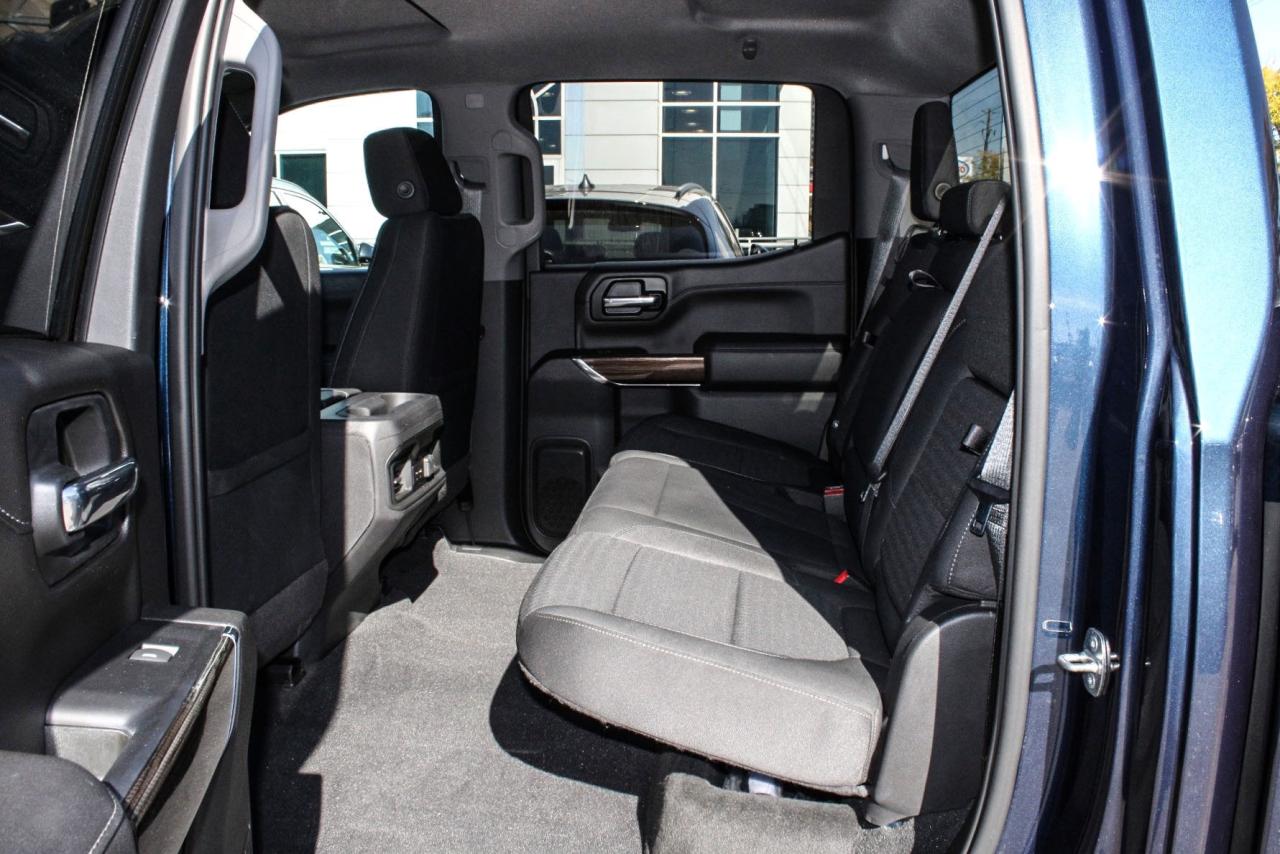 2022 Chevrolet Silverado 1500 4WD Crew Cab RST  Gps BkpCam HtdSeats Photo