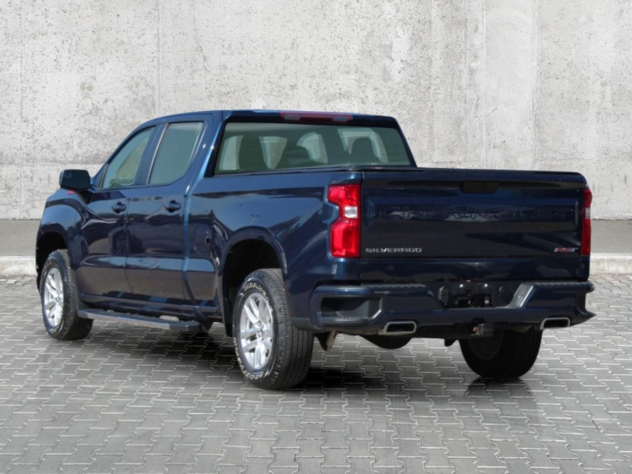 2022 Chevrolet Silverado 1500 4WD Crew Cab RST  Gps BkpCam HtdSeats Photo