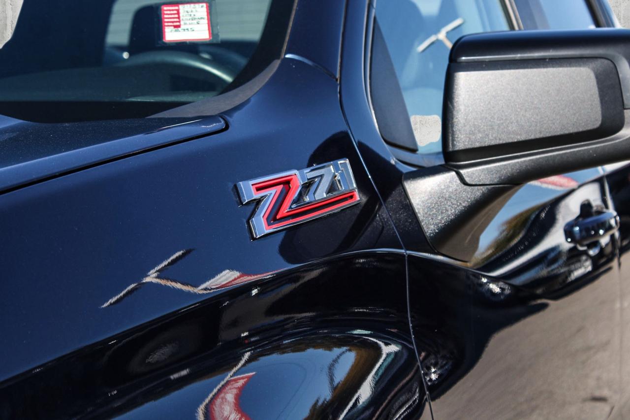 2022 Chevrolet Silverado 1500 4WD Crew Cab RST  Gps BkpCam HtdSeats Photo