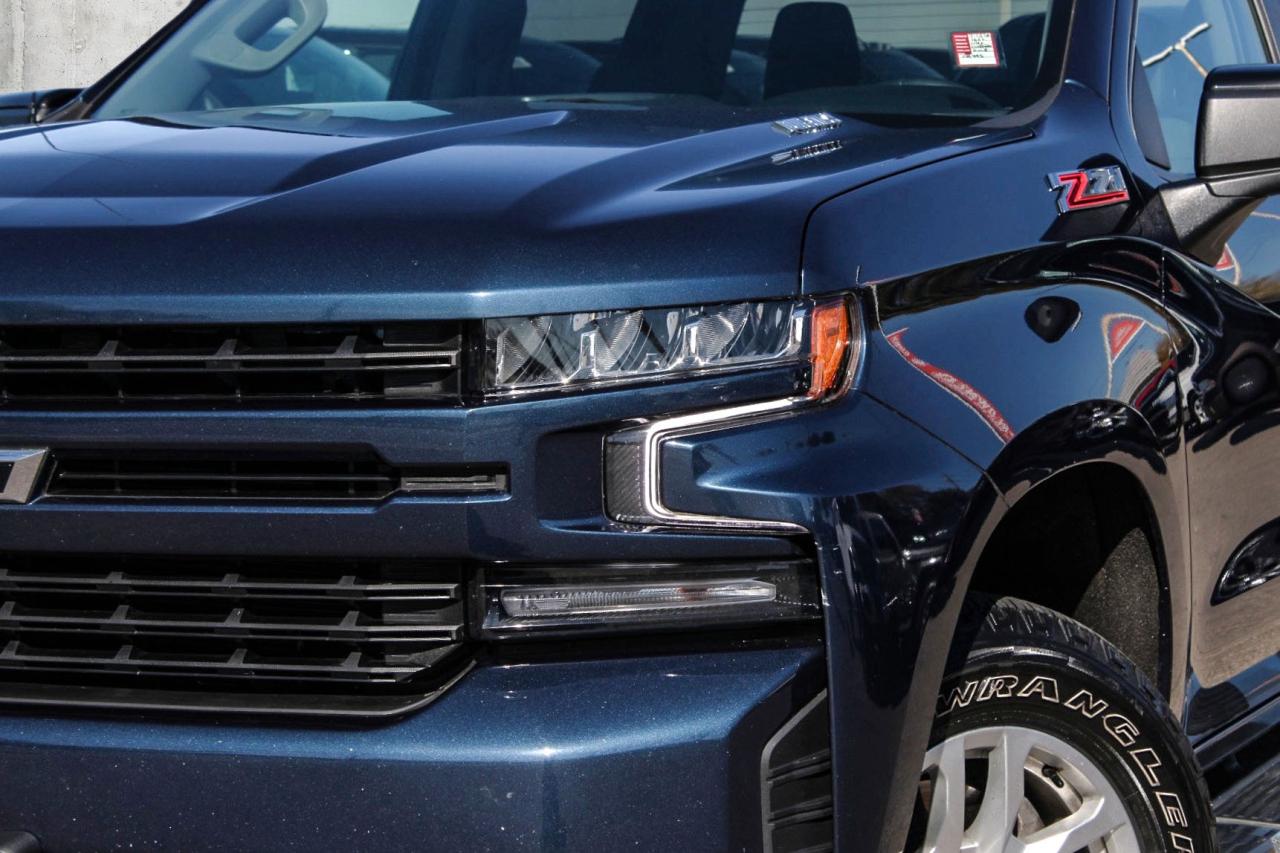 2022 Chevrolet Silverado 1500 4WD Crew Cab RST  Gps BkpCam HtdSeats Photo