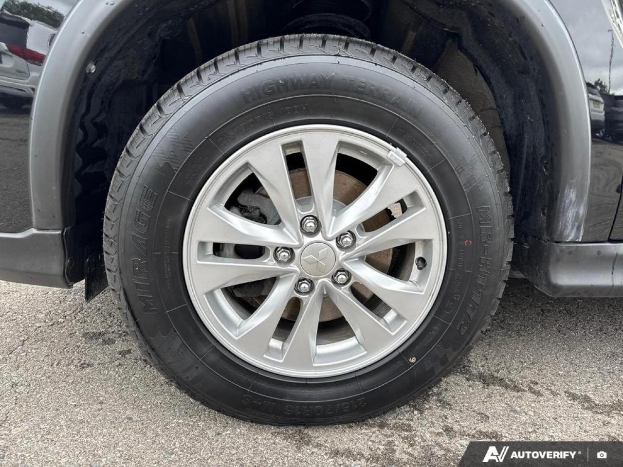 2023 Mitsubishi RVR ES BACKUP CAM   BLUETOOTH   HTD SEATS   KEYLESS EN Photo