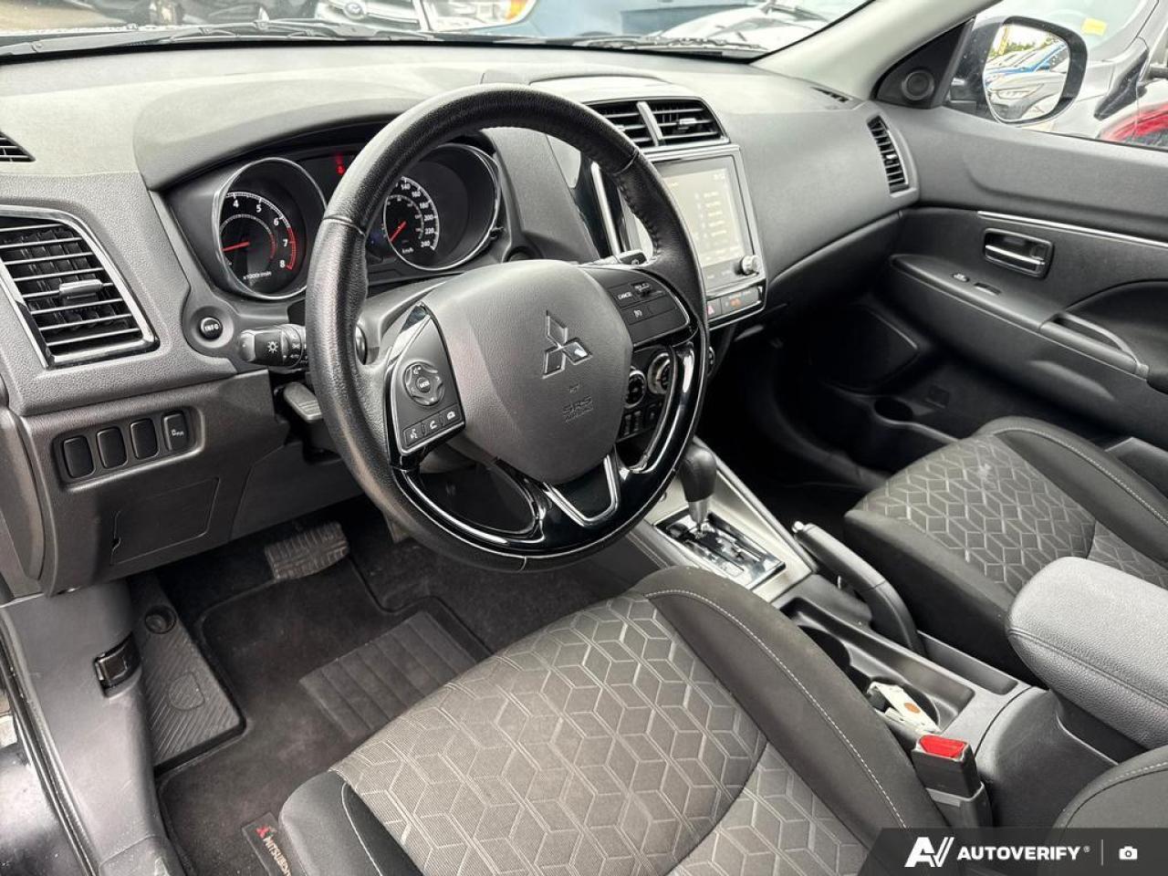 2023 Mitsubishi RVR ES BACKUP CAM   BLUETOOTH   HTD SEATS   KEYLESS EN Photo