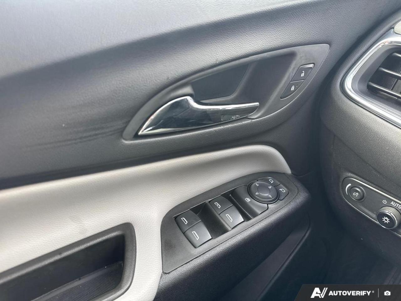 2023 Chevrolet Equinox LS BACKUP CAM   BLUETOOTH   HTD SEATS   KEYLESS EN Photo