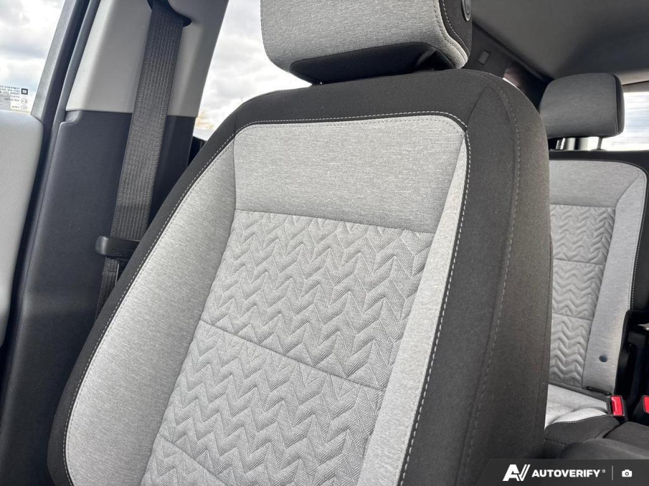 2023 Chevrolet Equinox LS BACKUP CAM   BLUETOOTH   HTD SEATS   KEYLESS EN Photo