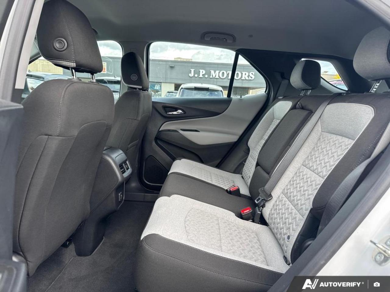 2023 Chevrolet Equinox LS BACKUP CAM   BLUETOOTH   HTD SEATS   KEYLESS EN Photo