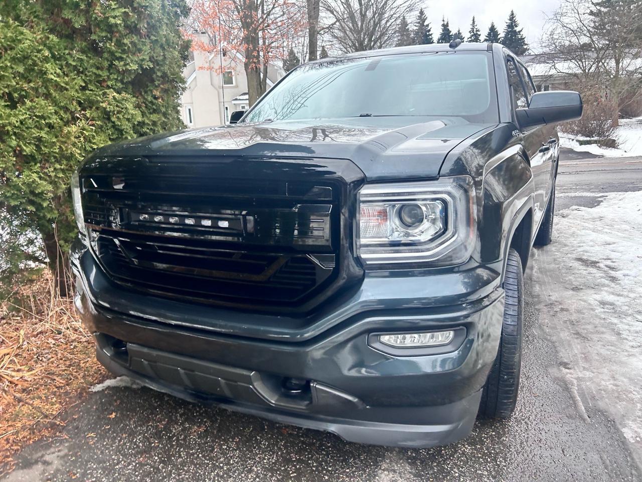 2017 GMC Sierra 1500 4WD Crew Cab 143.5 SLE Photo5