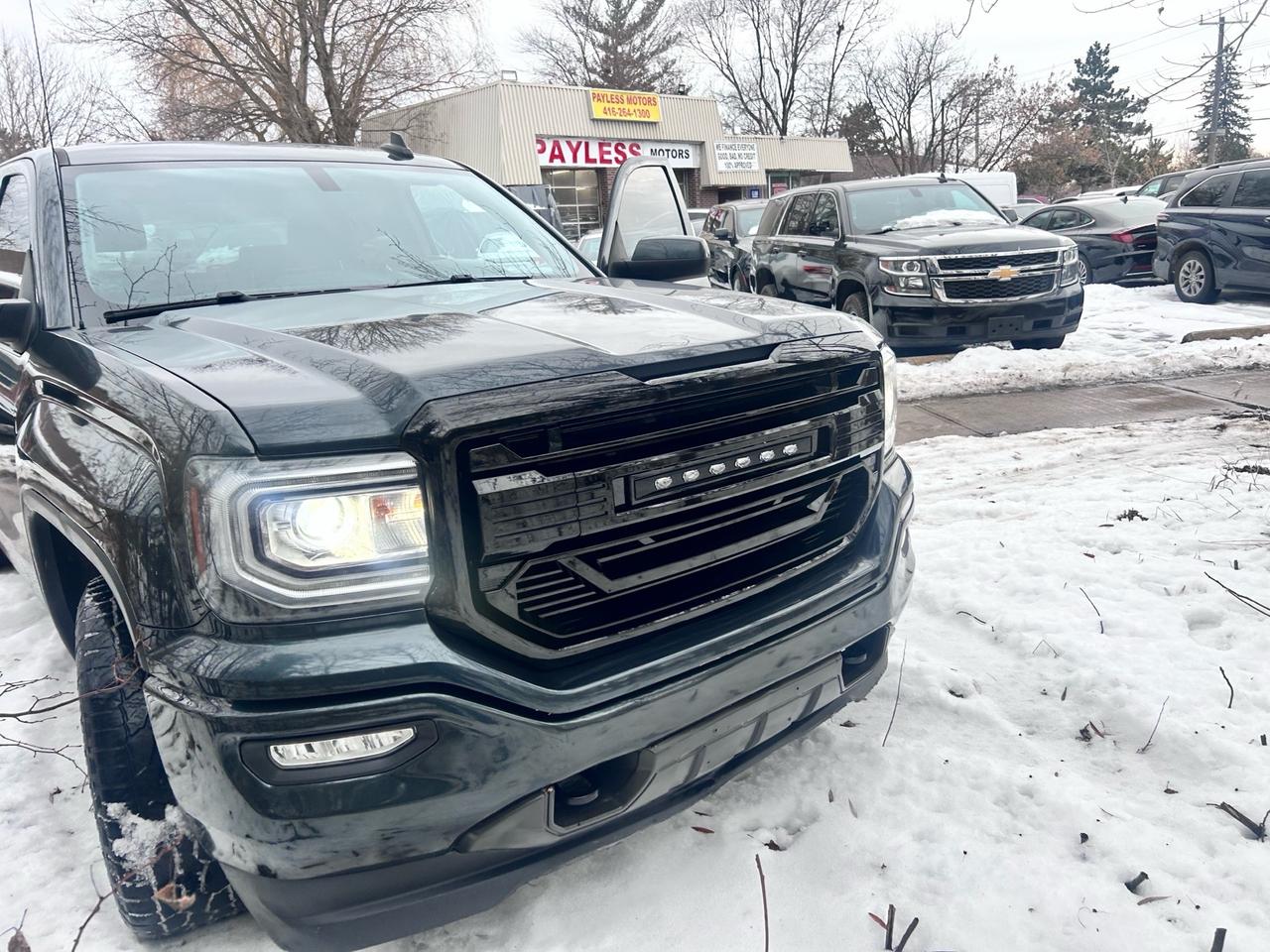 2017 GMC Sierra 1500 4WD Crew Cab 143.5 SLE Photo