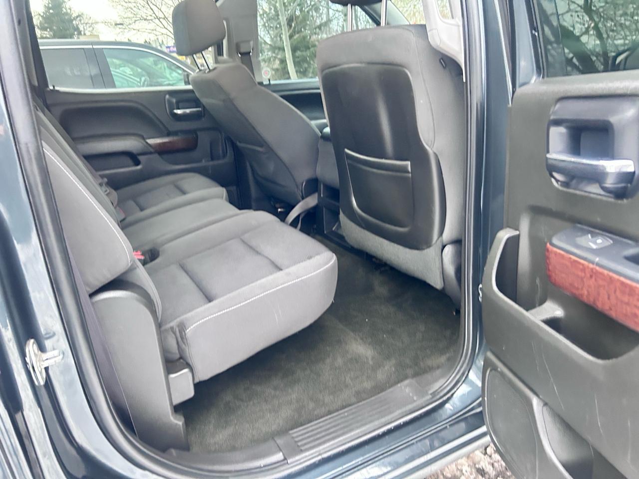 2017 GMC Sierra 1500 4WD Crew Cab 143.5 SLE Photo