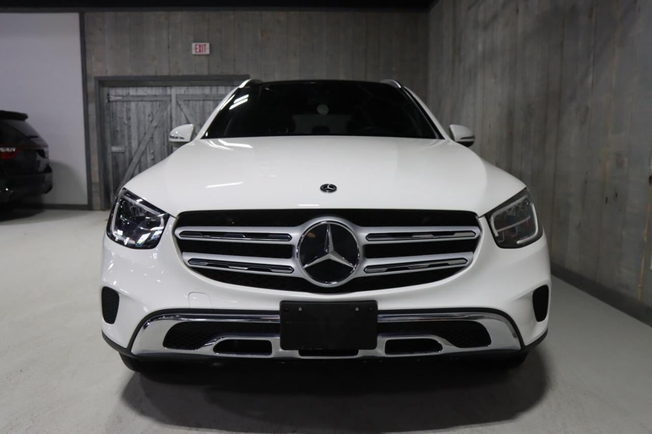 2022 Mercedes-Benz GLC-Class GLC 300 4MATIC  LOW KMS  NO ACCIDENTS Photo2