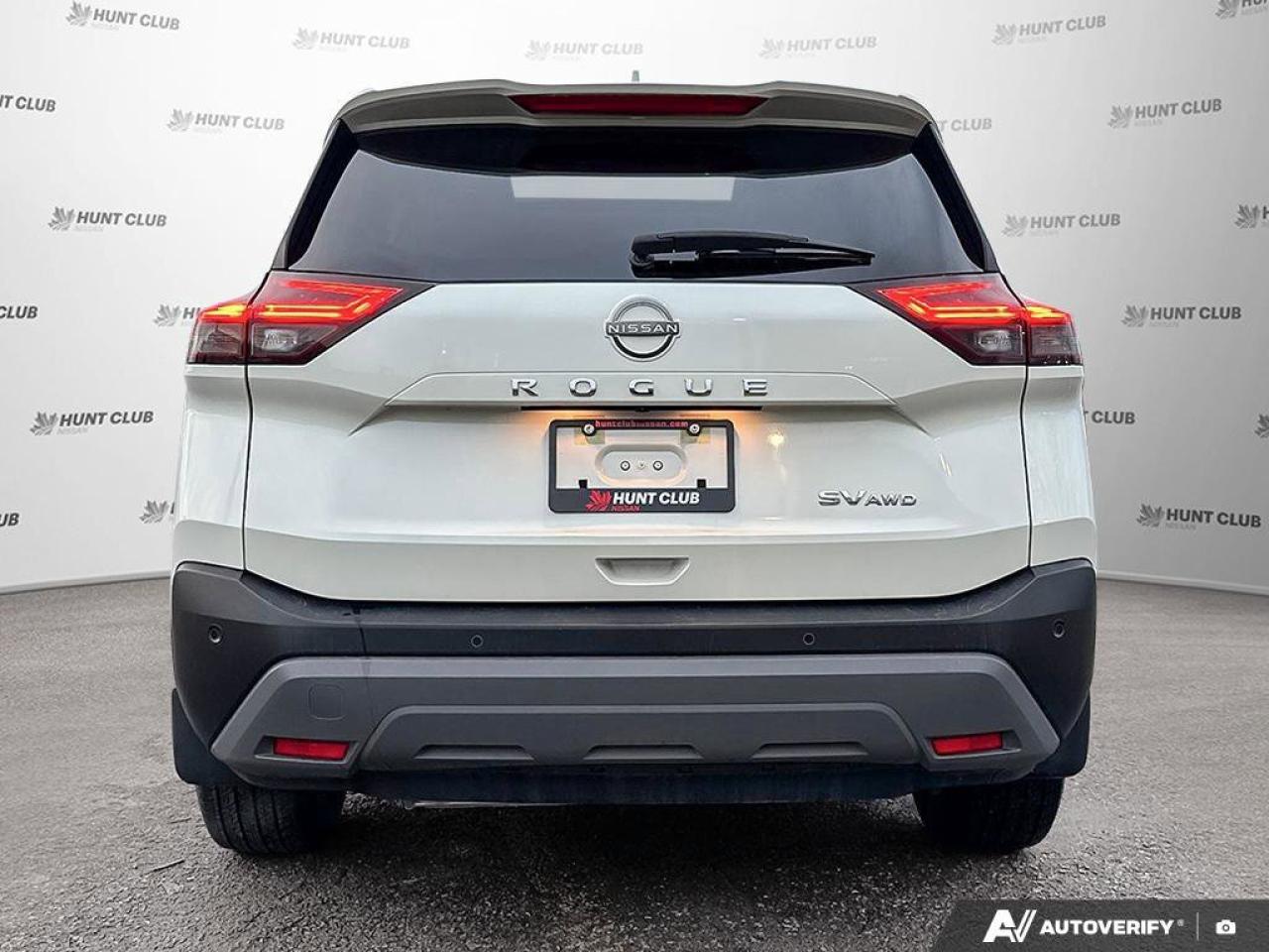 2023 Nissan Rogue SV Photo