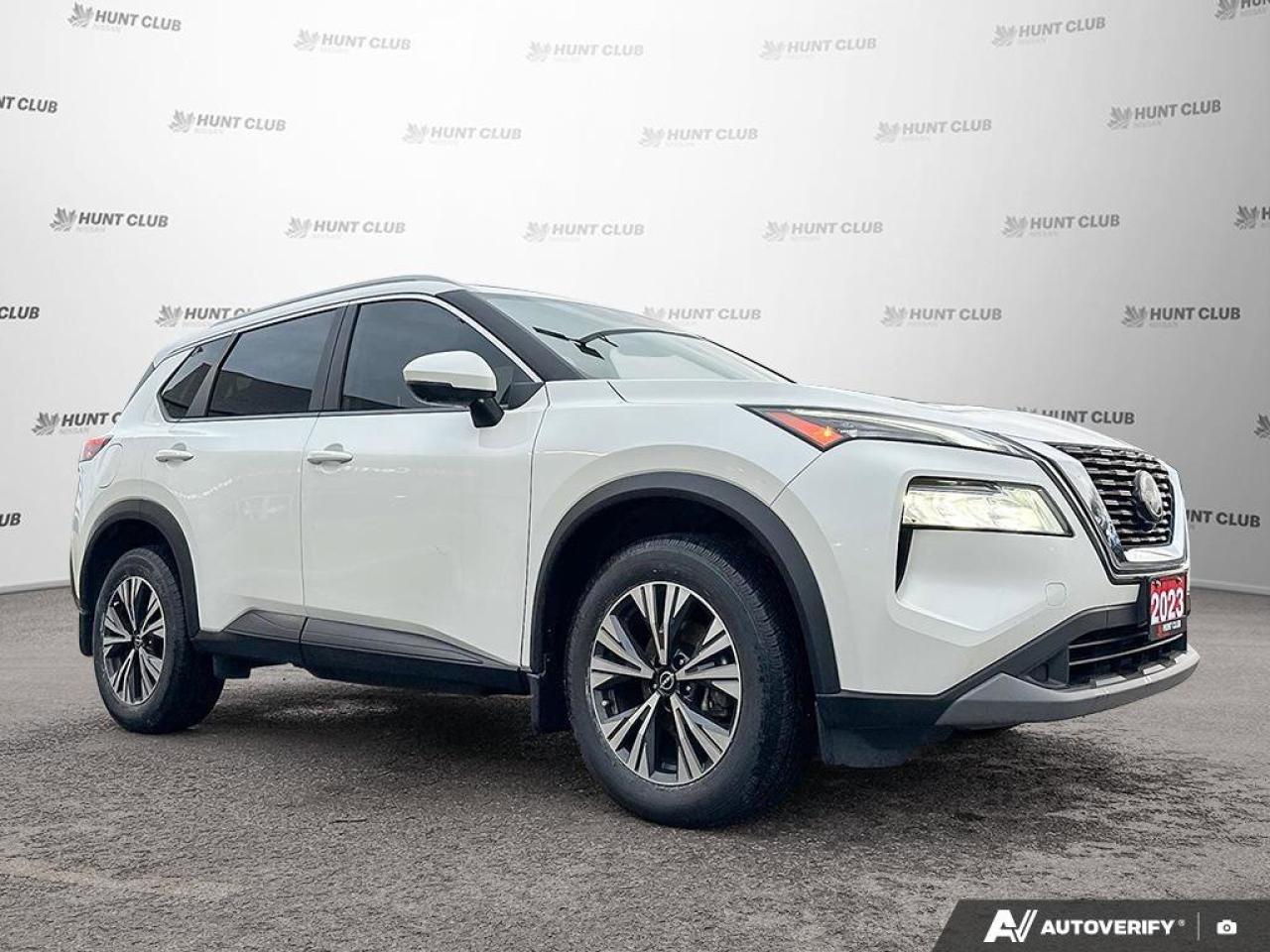 2023 Nissan Rogue SV Photo