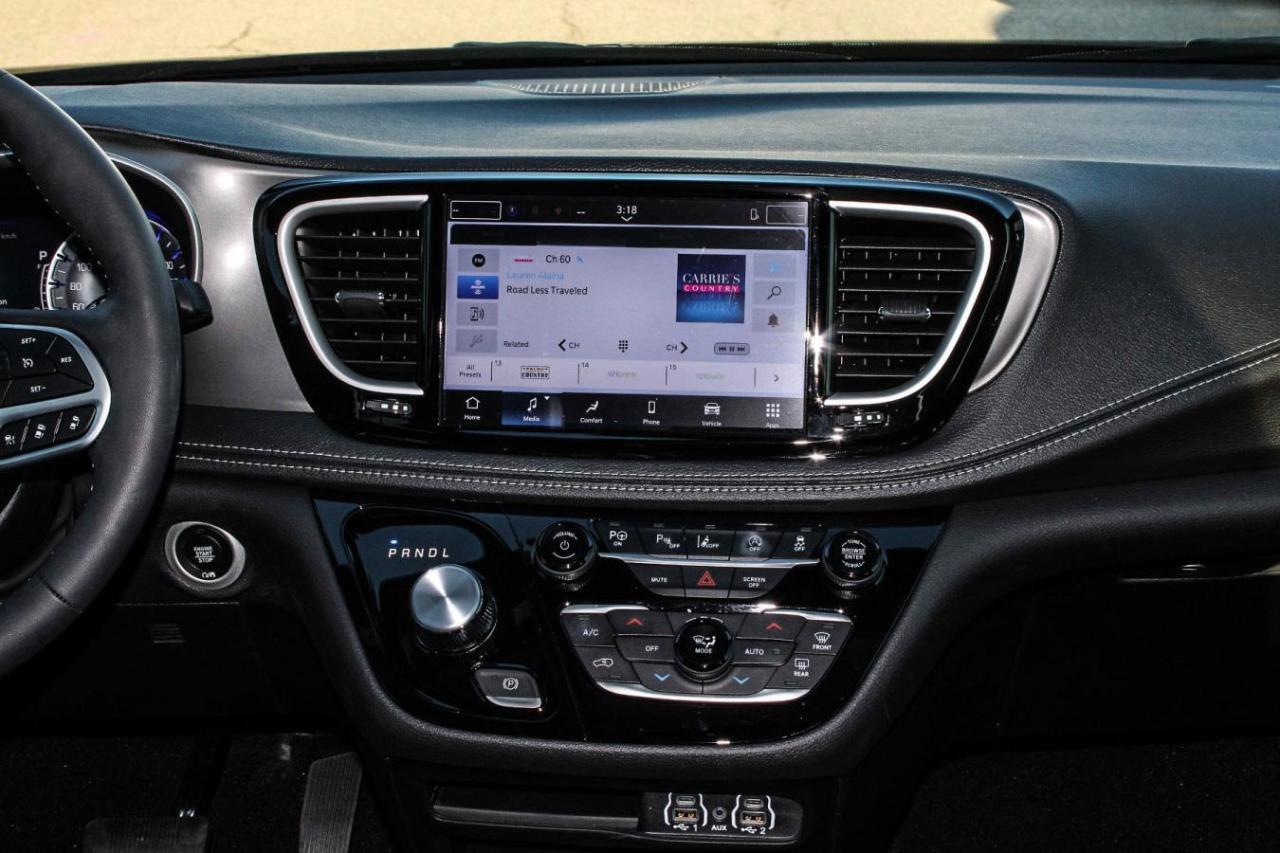 2025 Chrysler Pacifica BkpCam SiriusXM Photo