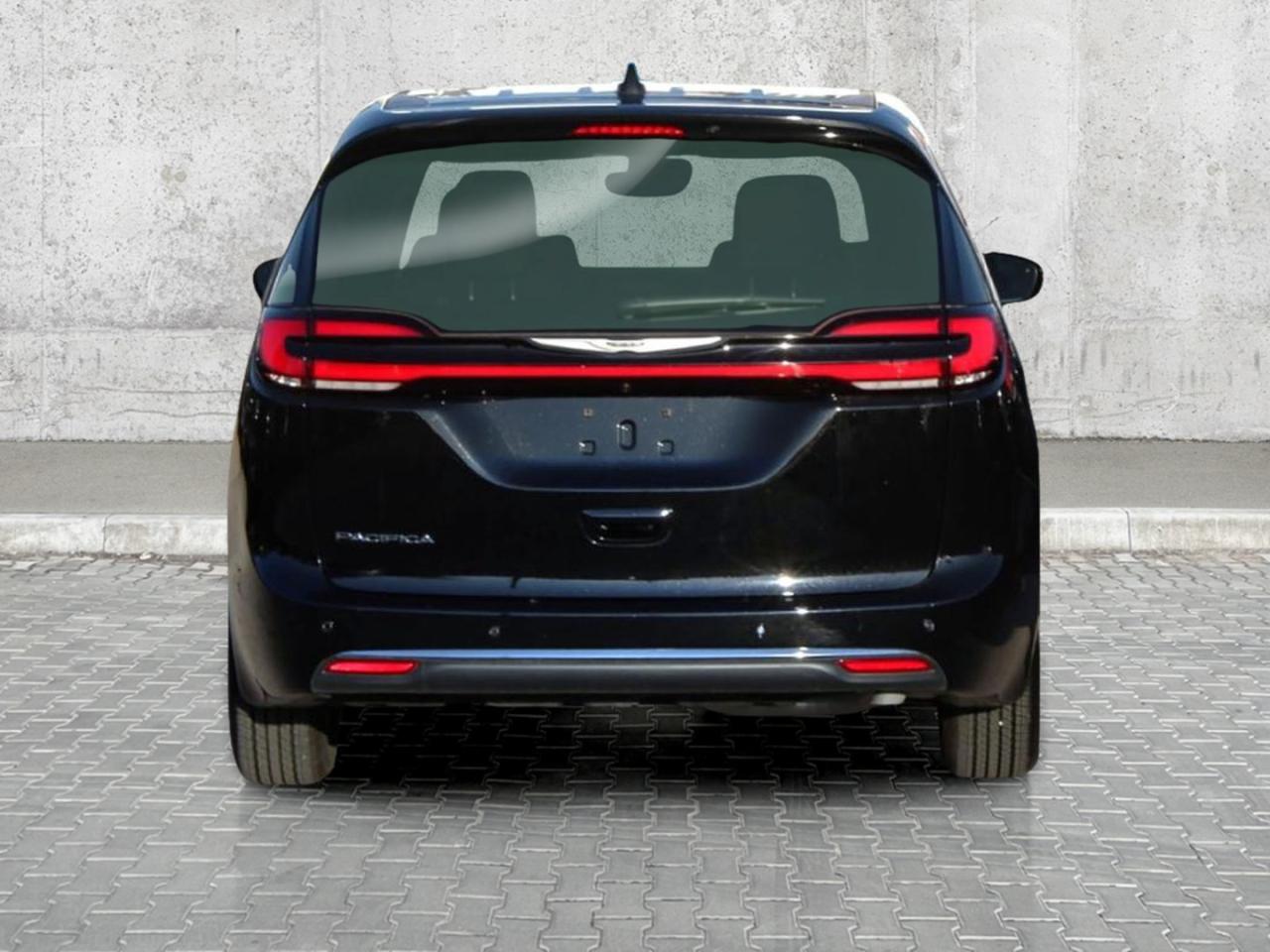 2025 Chrysler Pacifica BkpCam SiriusXM Photo4
