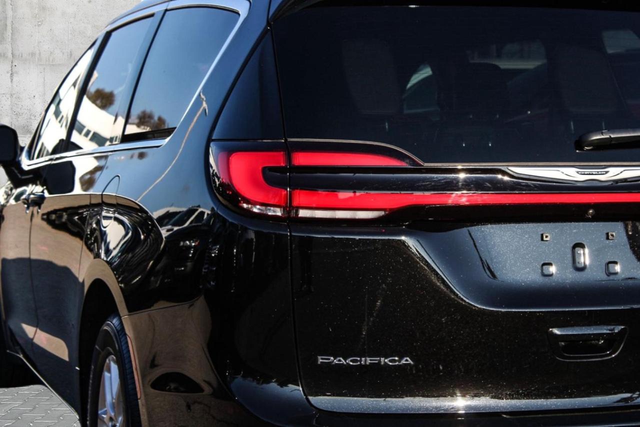 2025 Chrysler Pacifica BkpCam SiriusXM Photo