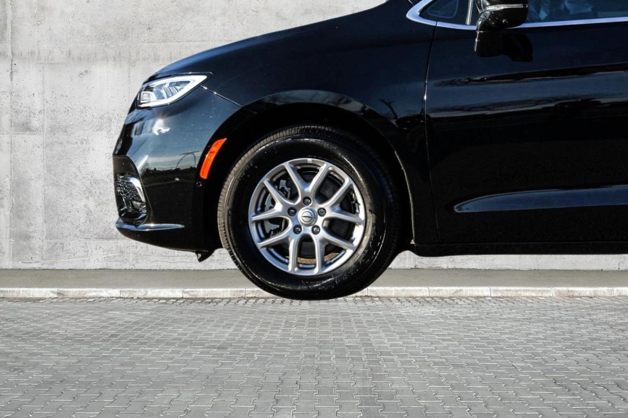 2025 Chrysler Pacifica BkpCam SiriusXM Photo