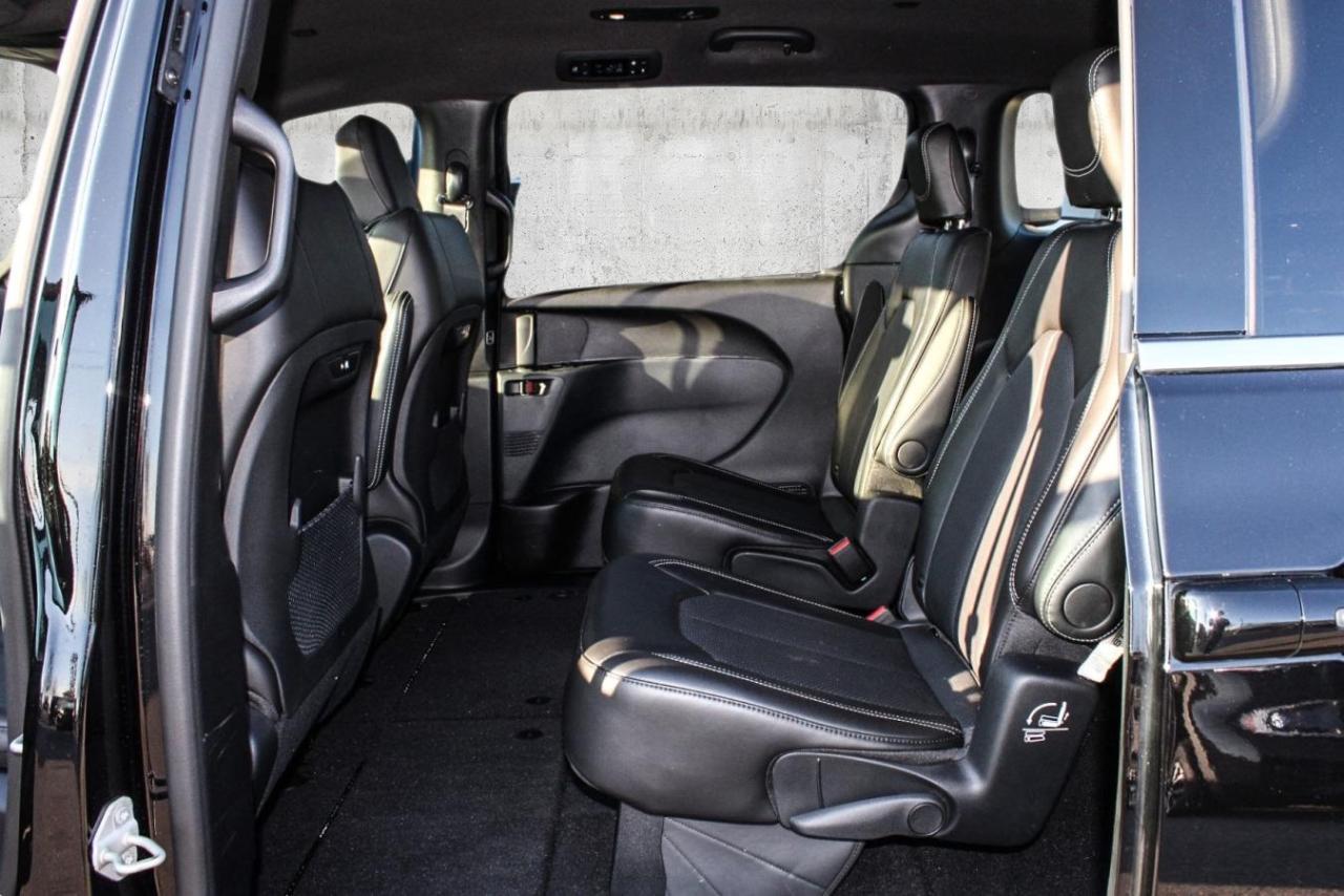 2025 Chrysler Pacifica BkpCam SiriusXM Photo