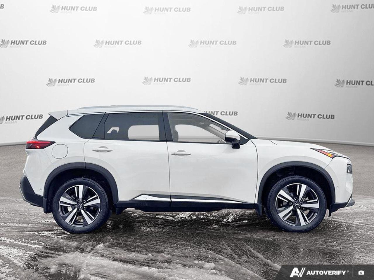 2023 Nissan Rogue Platinum Photo