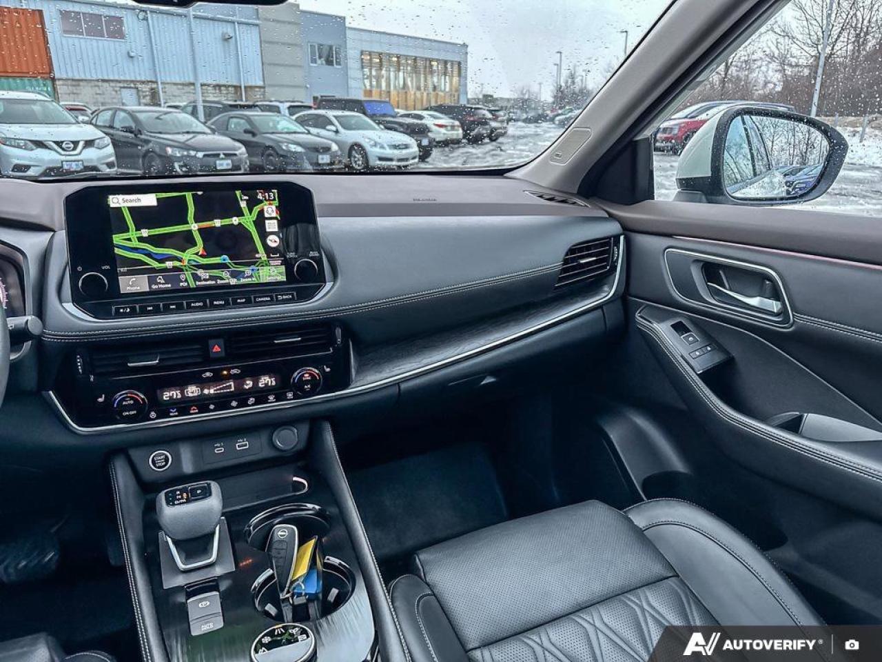 2023 Nissan Rogue Platinum Photo