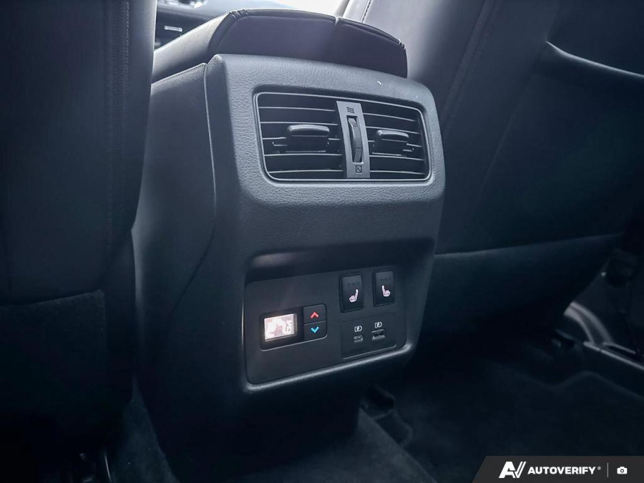 2023 Nissan Rogue Platinum Photo