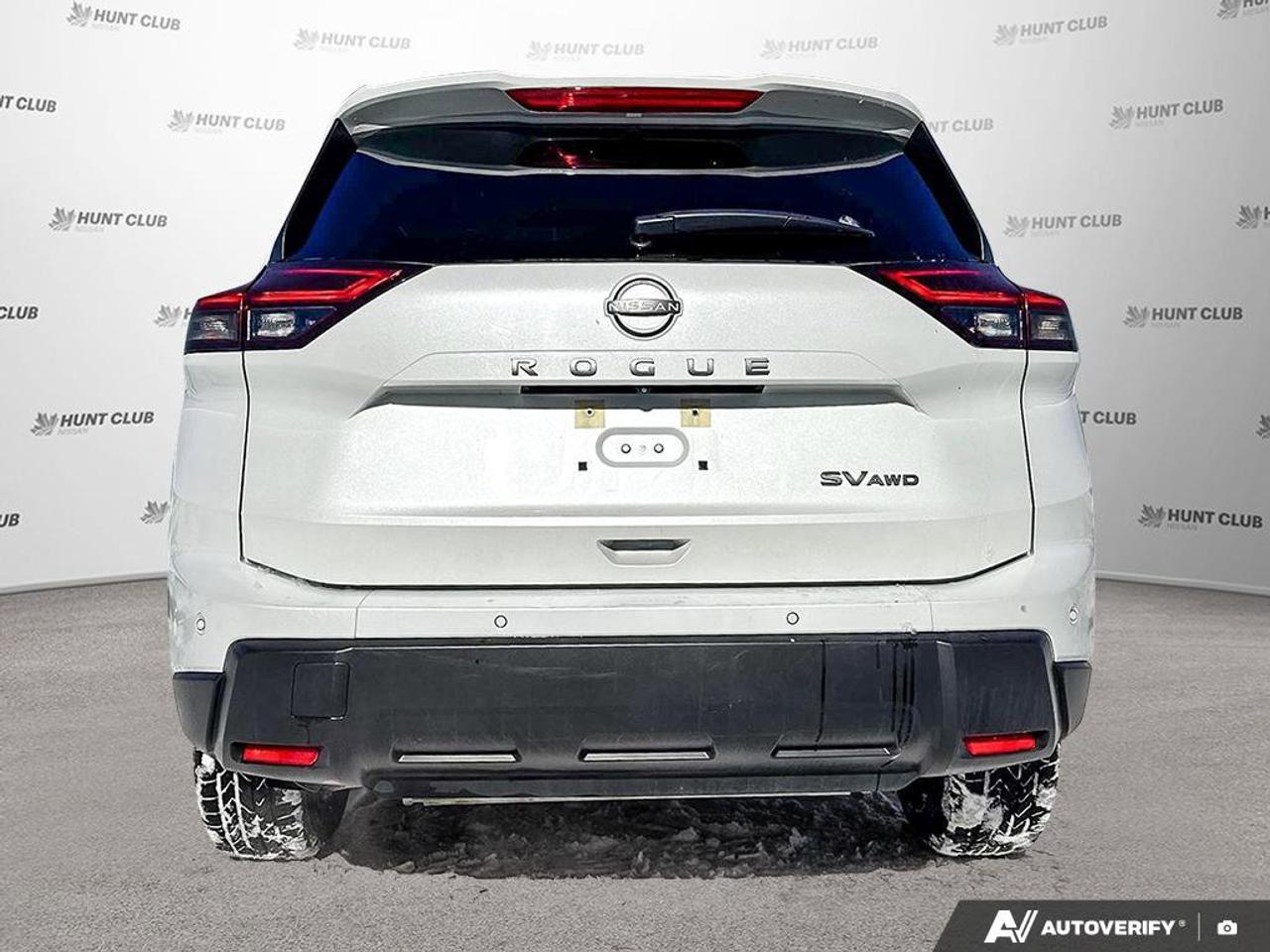 2024 Nissan Rogue SV Moonroof   Apple CarPlay   Clean Carfax   Heate Photo