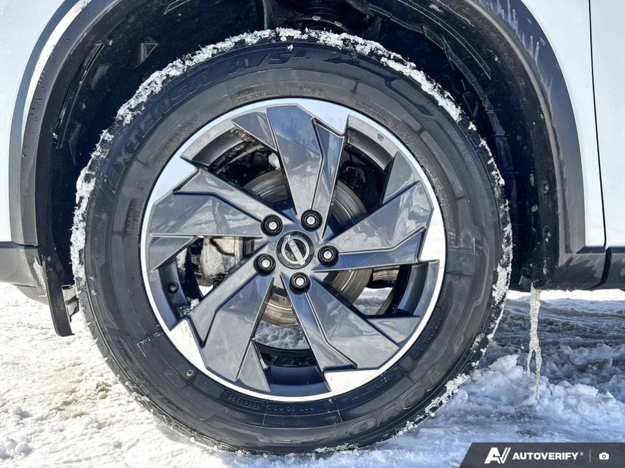 2024 Nissan Rogue SV Moonroof   Apple CarPlay   Clean Carfax   Heate Photo