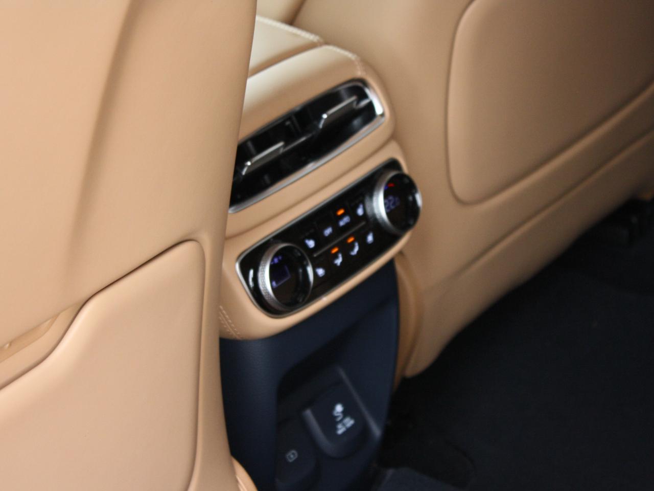 2024 Genesis GV80 Prestige 3.5T AWD / Vent Seats / 21” Alloys / Bose Photo