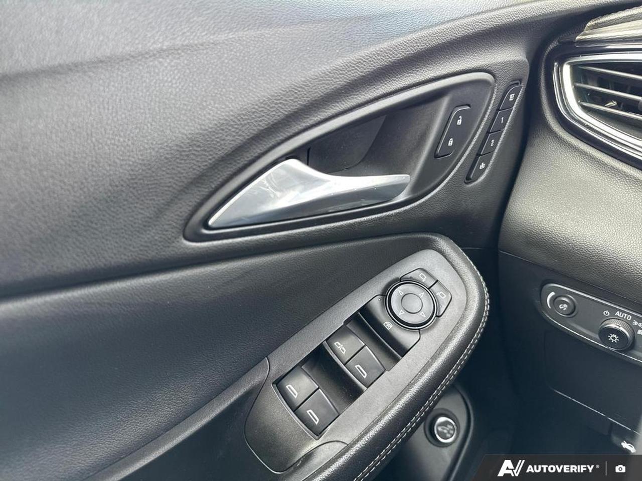 2020 Buick Encore GX Essence BACKUP CAM   BLUETOOTH   HTD SEATS   KEYLE Photo