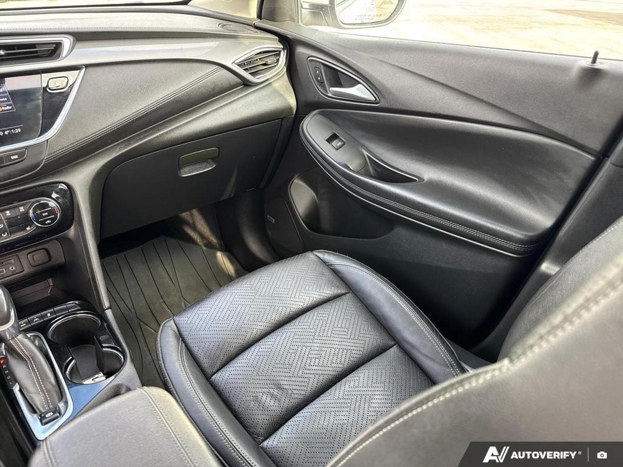 2020 Buick Encore GX Essence BACKUP CAM   BLUETOOTH   HTD SEATS   KEYLE Photo