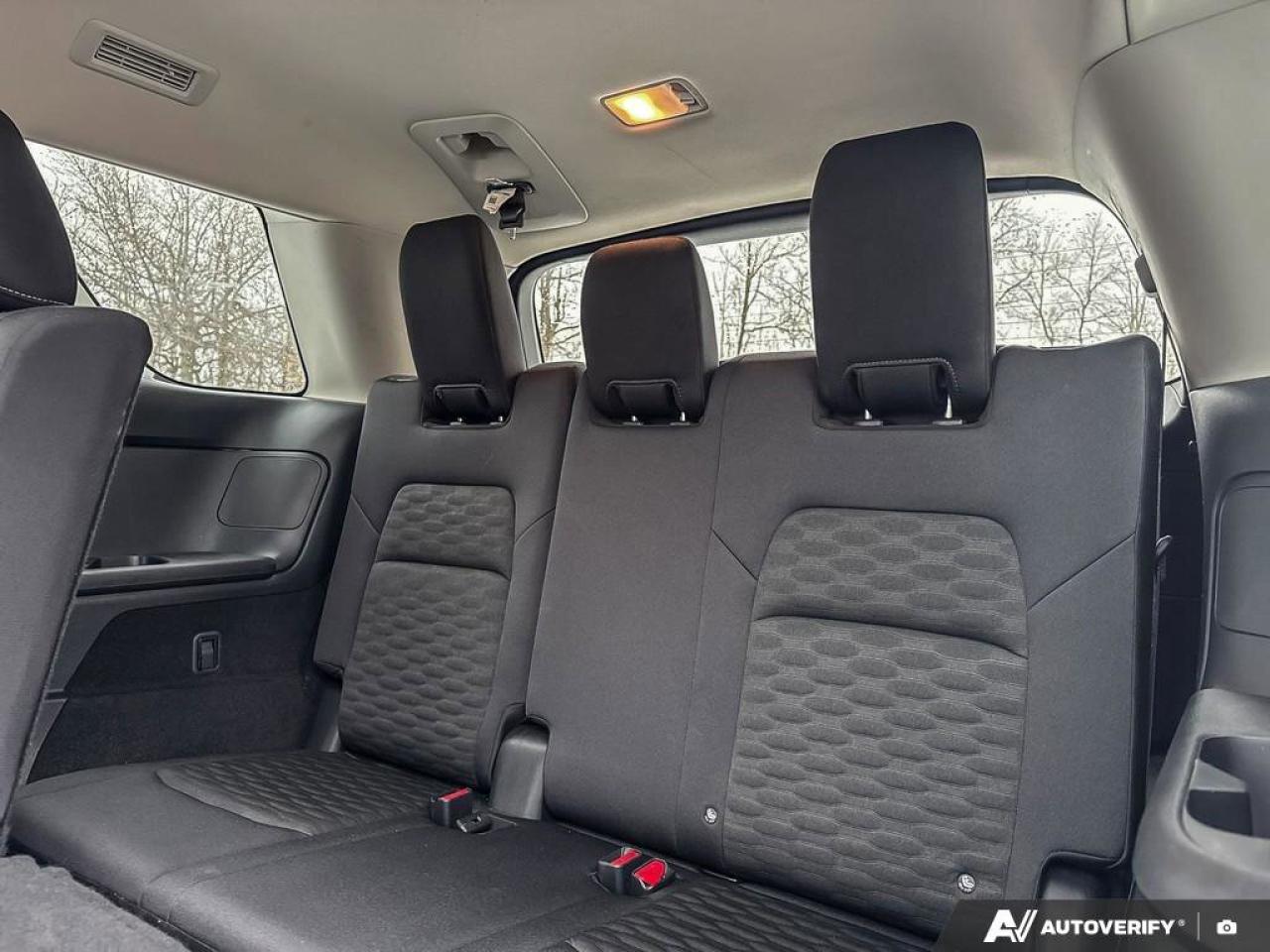 2024 Nissan Pathfinder SV Photo