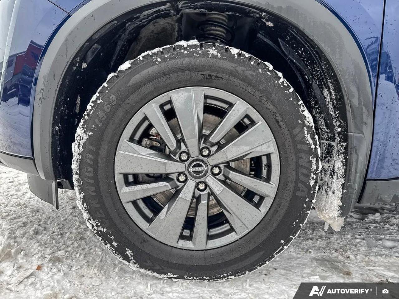 2024 Nissan Pathfinder SV Photo